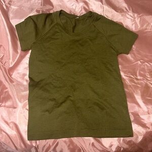 Lululemon shirt